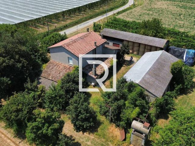 Villa Indipendente in vendita a Unione di Comuni della Romagna Forlivese, Quattro