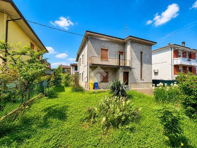 Villa Indipendente in vendita a Unione di Comuni della Romagna Forlivese, Quattro