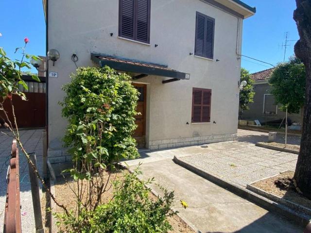 Villa Indipendente in vendita a Pieve Acquedotto, Forlì