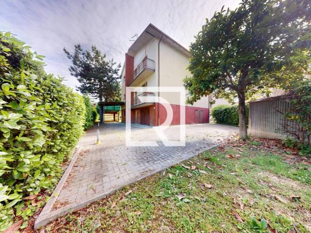 Villa Indipendente in vendita a Unione di Comuni della Romagna Forlivese, Quattro