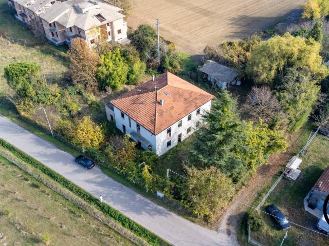 Villa Indipendente in vendita a Unione di Comuni della Romagna Forlivese, Quattro