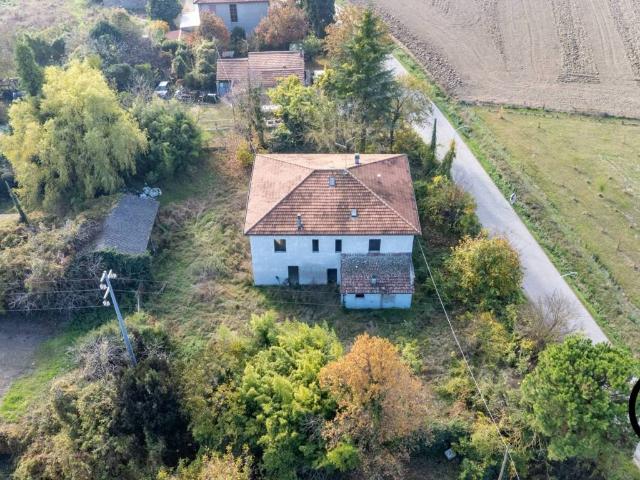 Villa Indipendente in vendita a Unione di Comuni della Romagna Forlivese, Quattro