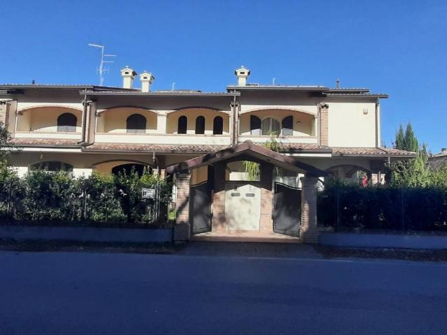 Villa Indipendente in vendita a Unione di Comuni della Romagna Forlivese, Quattro