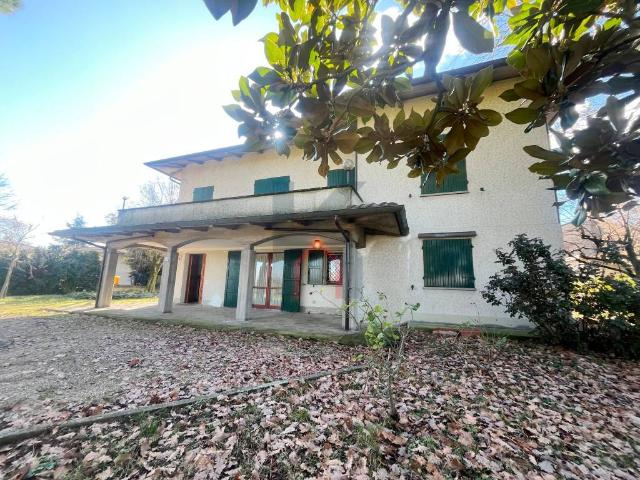 Villa Indipendente in vendita a Unione di Comuni della Romagna Forlivese, Quattro