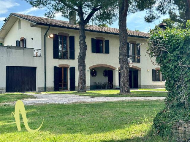 Villa Indipendente in vendita a Unione di Comuni della Romagna Forlivese, Forlimpopoli