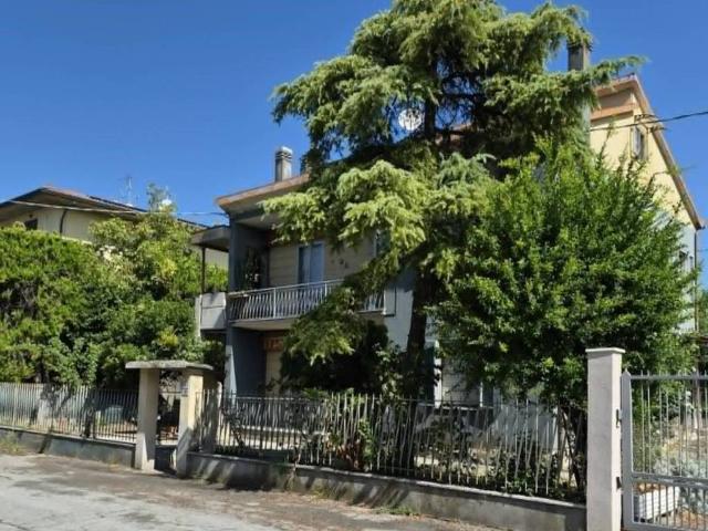 Villa Indipendente in vendita a Forlimpopoli, Forlì-Cesena