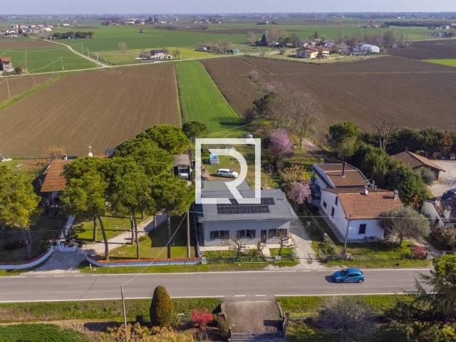 Villa Indipendente in vendita a Unione di Comuni della Romagna Forlivese, Forlimpopoli