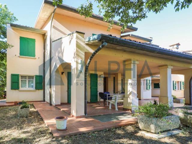 Villa Indipendente in vendita a Unione di Comuni della Romagna Forlivese, Forlimpopoli