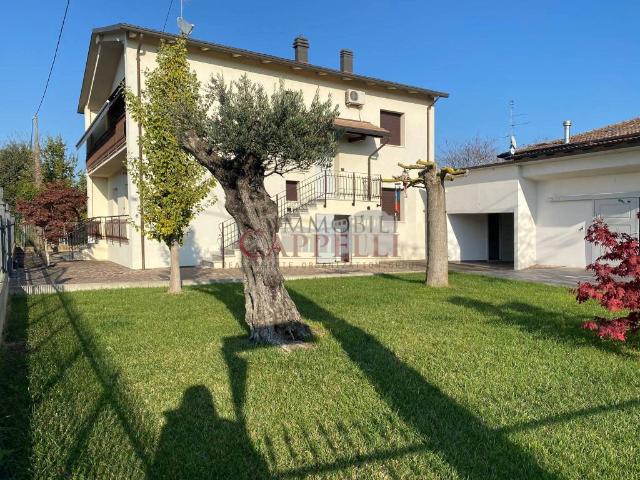 Villa Indipendente in vendita a Unione di Comuni della Romagna Forlivese, Forlimpopoli