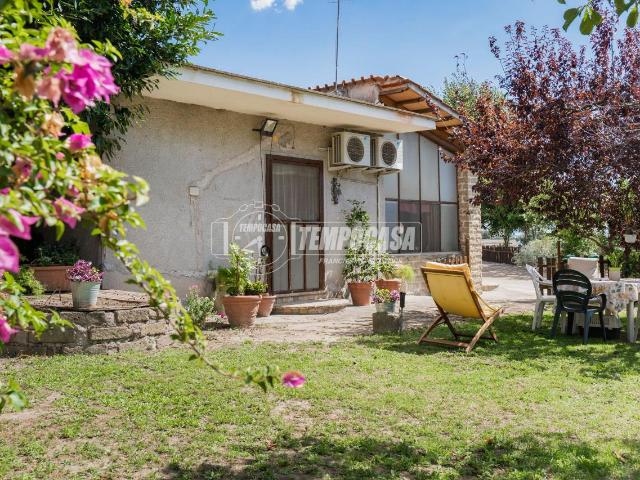 Villa Indipendente in vendita a Roma Capitale, Lazio