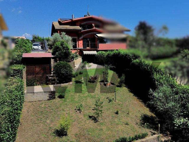 Villa Indipendente in vendita a Roma Capitale, Lazio