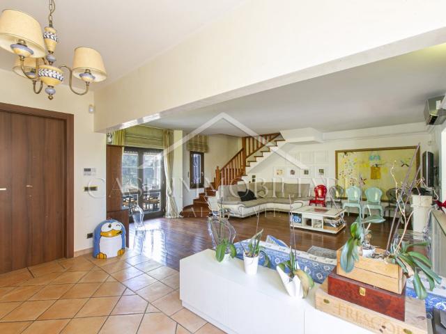 Villa Indipendente in vendita a Castel de Ceveri, Roma Capitale
