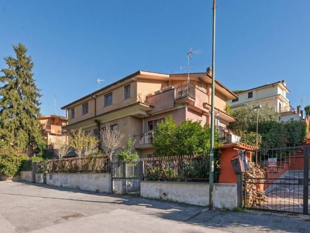 Villa Indipendente in vendita a Roma Capitale, Lazio