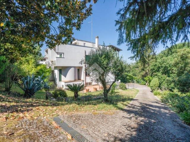 Villa Indipendente in vendita a Roma Capitale, Lazio