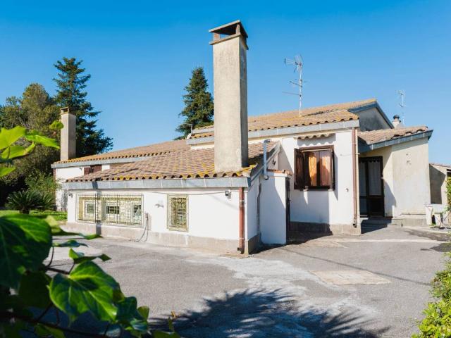 Villa Indipendente in vendita a Roma Capitale, Lazio