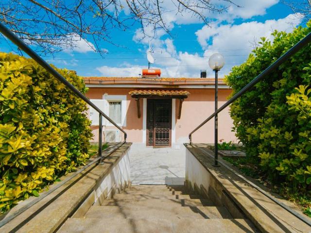 Villa Indipendente in vendita a Roma Capitale, Lazio