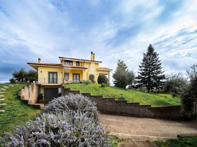Villa Indipendente in vendita a Roma Capitale, Lazio