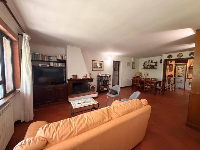 Villa Indipendente in vendita a Roma Capitale, Lazio