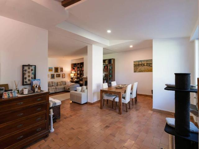 Villa Indipendente in vendita a Castel de Ceveri, Roma Capitale