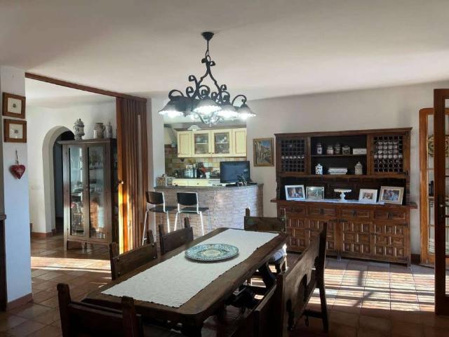 Villa Indipendente in vendita a Le Rughe, Formello