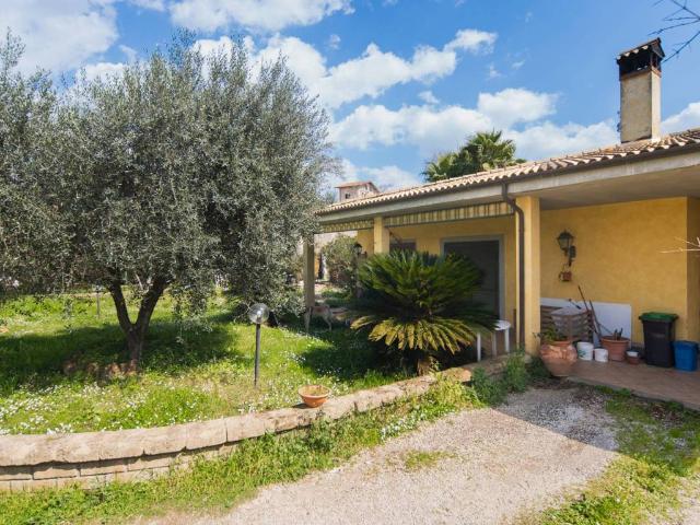 Villa Indipendente in vendita a Roma Capitale, Lazio