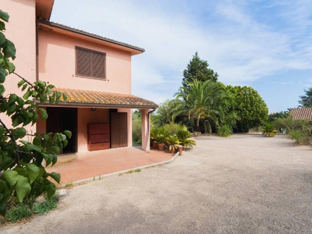 Villa Indipendente in vendita a Roma Capitale, Lazio