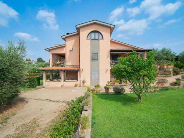 Villa Indipendente in vendita a Roma Capitale, Lazio