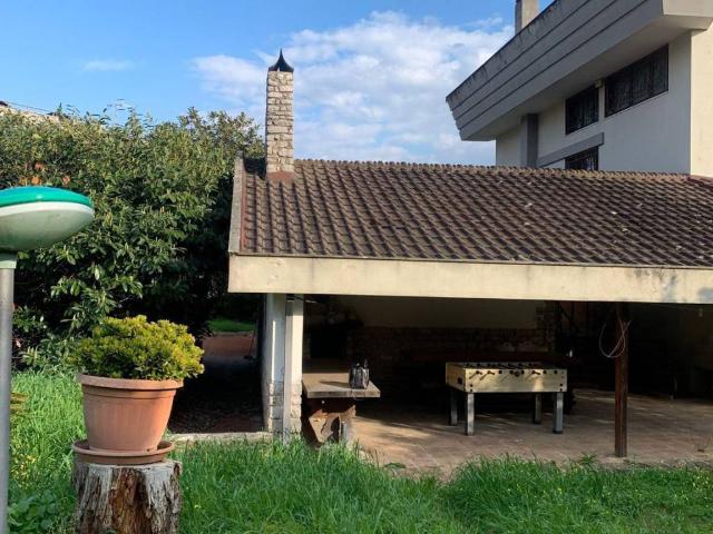 Villa Indipendente in vendita a Gianola, Formia