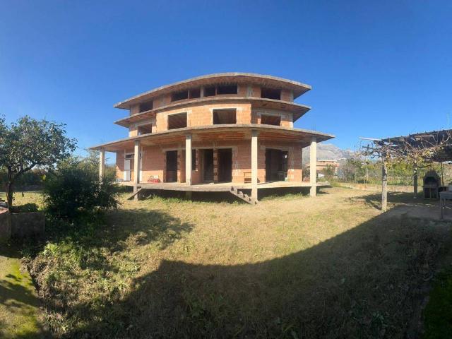 Villa Indipendente in vendita a Gianola, Formia