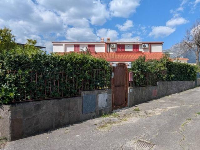 Villa Indipendente in vendita a Gianola, Formia