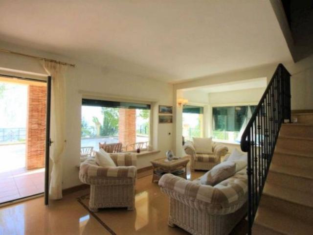 Villa Indipendente in vendita a Formia, Lazio
