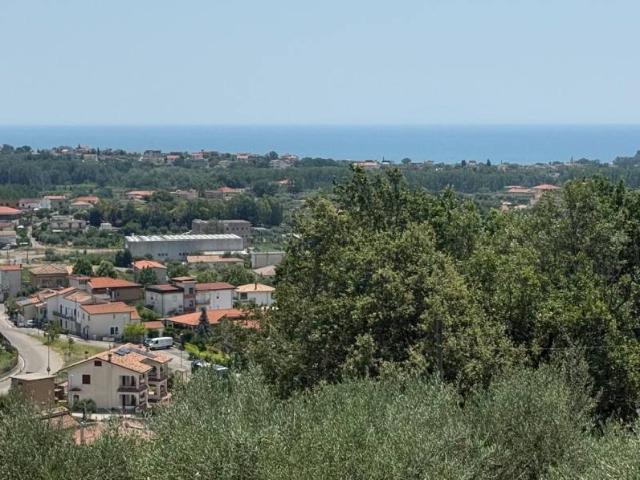 Villa Indipendente in vendita a Formia, Lazio