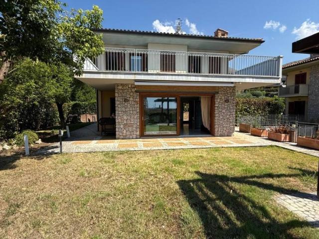 Villa Indipendente in vendita a Formia, Vindicio Di Formia