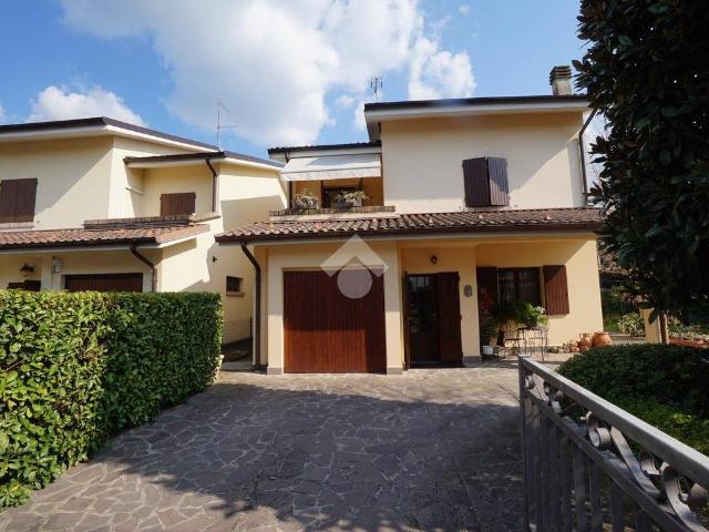 Villa Indipendente in vendita a Unione dei comuni del Distretto Ceramico, Formigine