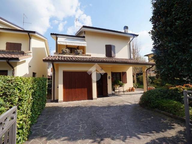 Villa Indipendente in vendita a Unione dei comuni del Distretto Ceramico, Formigine