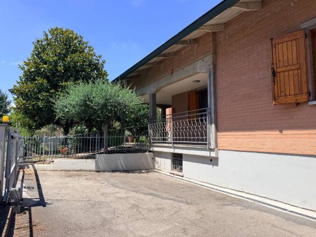 Villa Indipendente in vendita a Unione dei comuni del Distretto Ceramico, Formigine