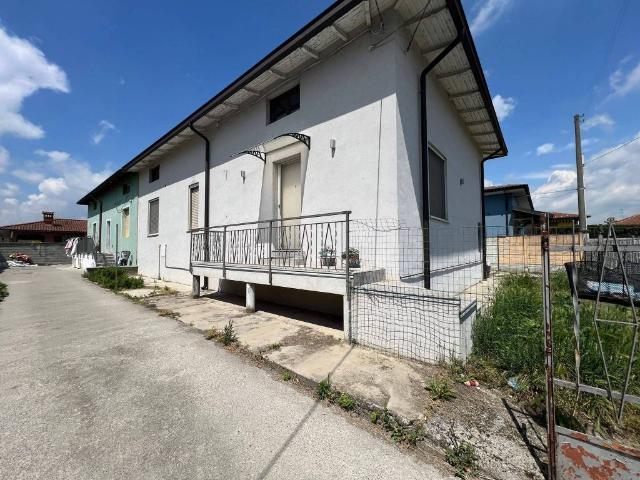 Villa Indipendente in vendita a Fornovo San Giovanni, Lombardia