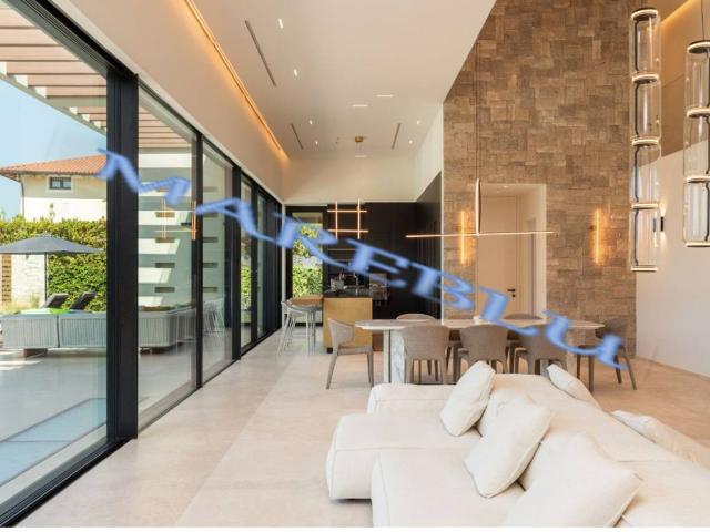 Villa Indipendente in vendita a Caranna, Forte Dei Marmi