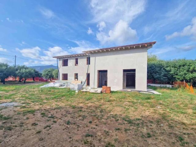 Villa Indipendente in vendita a Vaiana, Forte Dei Marmi