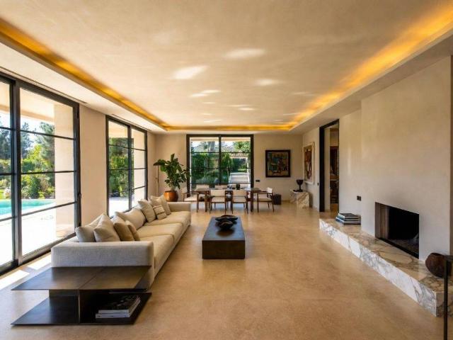 Villa Indipendente in vendita a Vaiana, Forte Dei Marmi