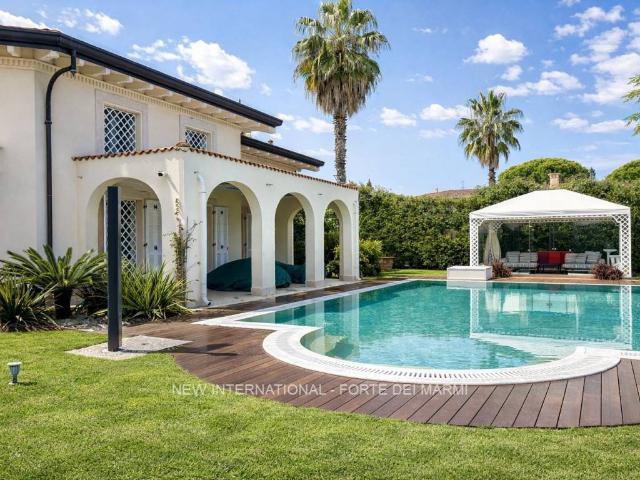 Villa Indipendente in vendita a Caranna, Forte Dei Marmi