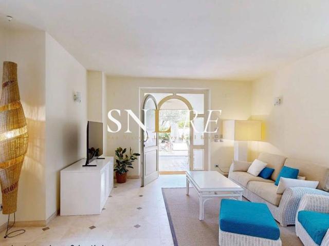 Villa Indipendente in vendita a Vittoria Apuana, Forte Dei Marmi