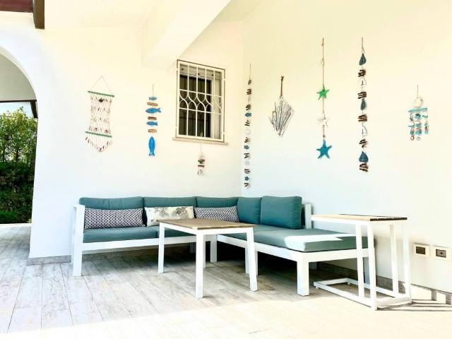 Villa Indipendente in vendita a Vittoria Apuana, Forte Dei Marmi