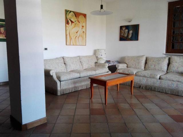 Villa Indipendente in vendita a Vittoria Apuana, Forte Dei Marmi