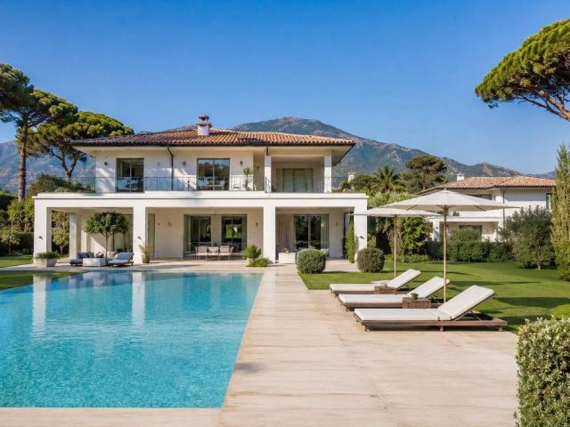 Villa Indipendente in vendita a Caranna, Forte Dei Marmi