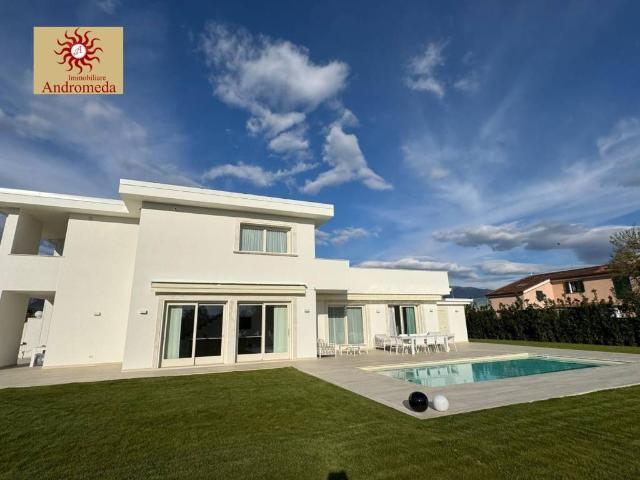 Villa Indipendente in vendita a Vaiana, Forte Dei Marmi