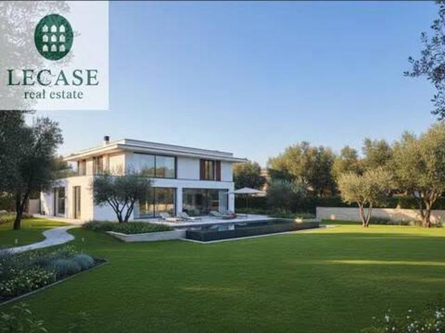 Villa Indipendente in vendita a Roma Imperiale, Forte Dei Marmi