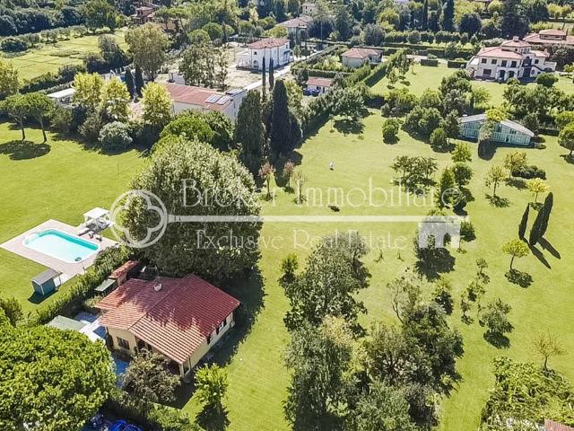 Villa Indipendente in vendita a Pietrasanta, Lucca