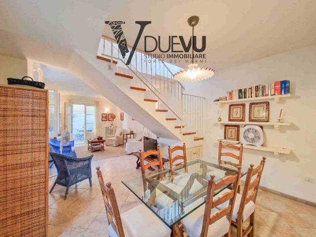 Villa Indipendente in vendita a Roma Imperiale, Forte dei Marmi