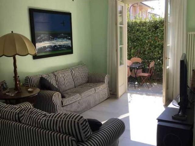Villa Indipendente in vendita a Vittoria Apuana, Forte Dei Marmi